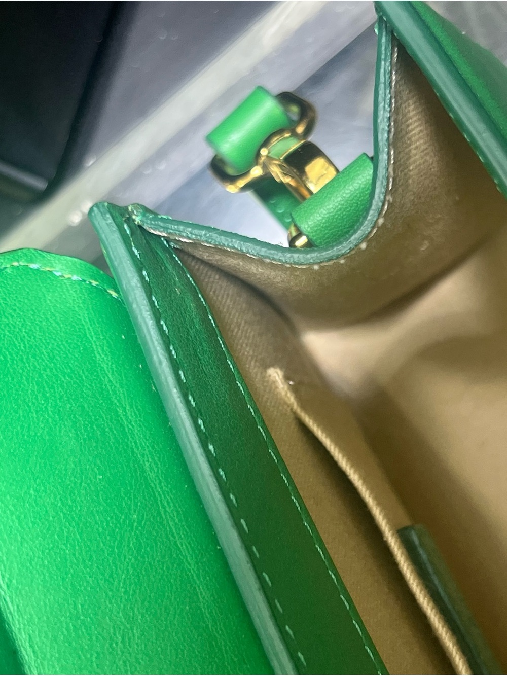 Jacquemus Emerald Green Mini Top-Handle Le Chiquito Crossbody - Picture 12 of 12